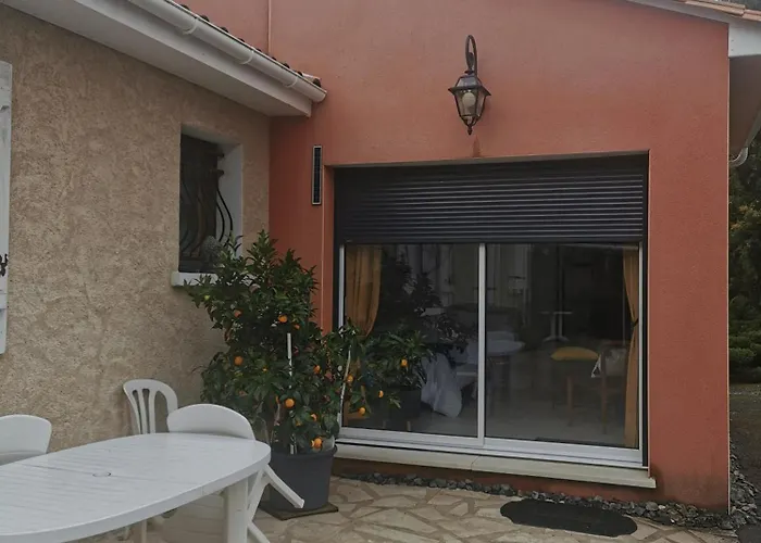 Jean Et Danielle Bed & Breakfast La Couronne (Charente)