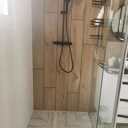 Jean Et Danielle La Couronne (Charente)