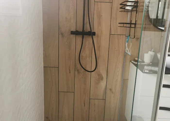 Jean Et Danielle La Couronne (Charente)